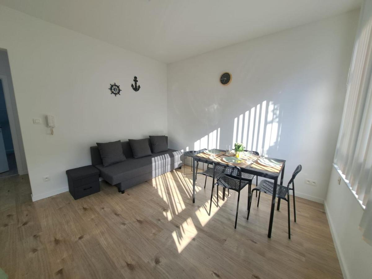Appartement Modern Aan Zee En Station