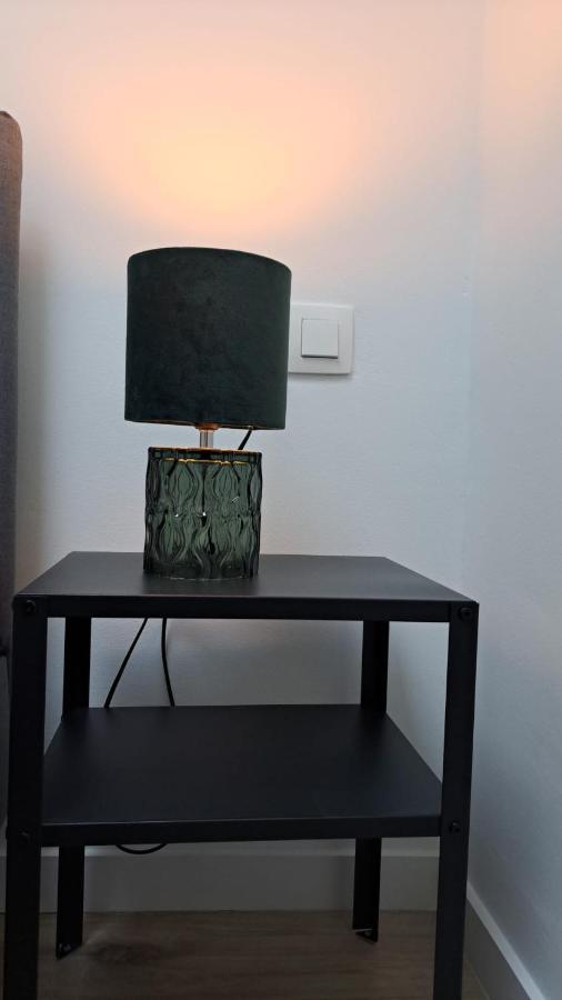 Modern Aan Zee En Station Appartement